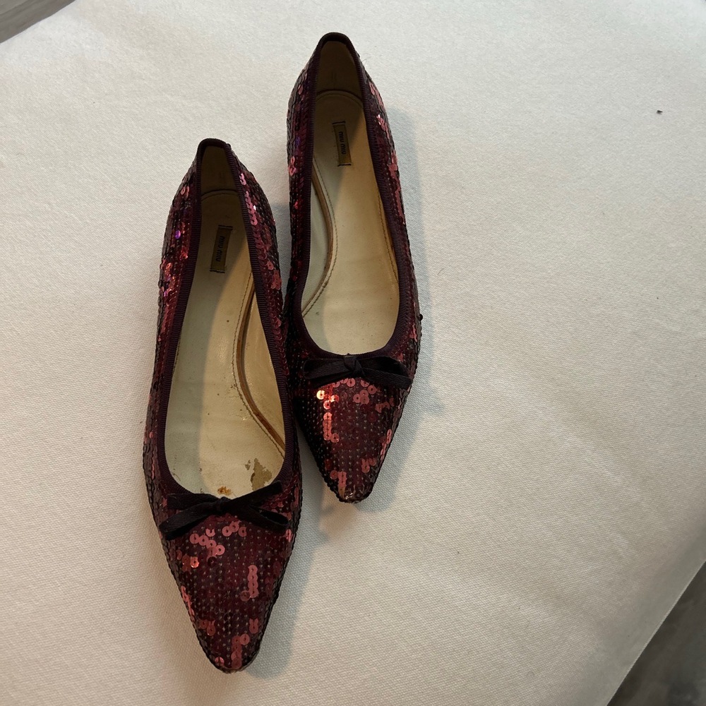 Miu Miu Burgundy Red Sequin Ballet Flats Bow Detail Size 39.5 Sparkle Valentine - Picture 1 of 8